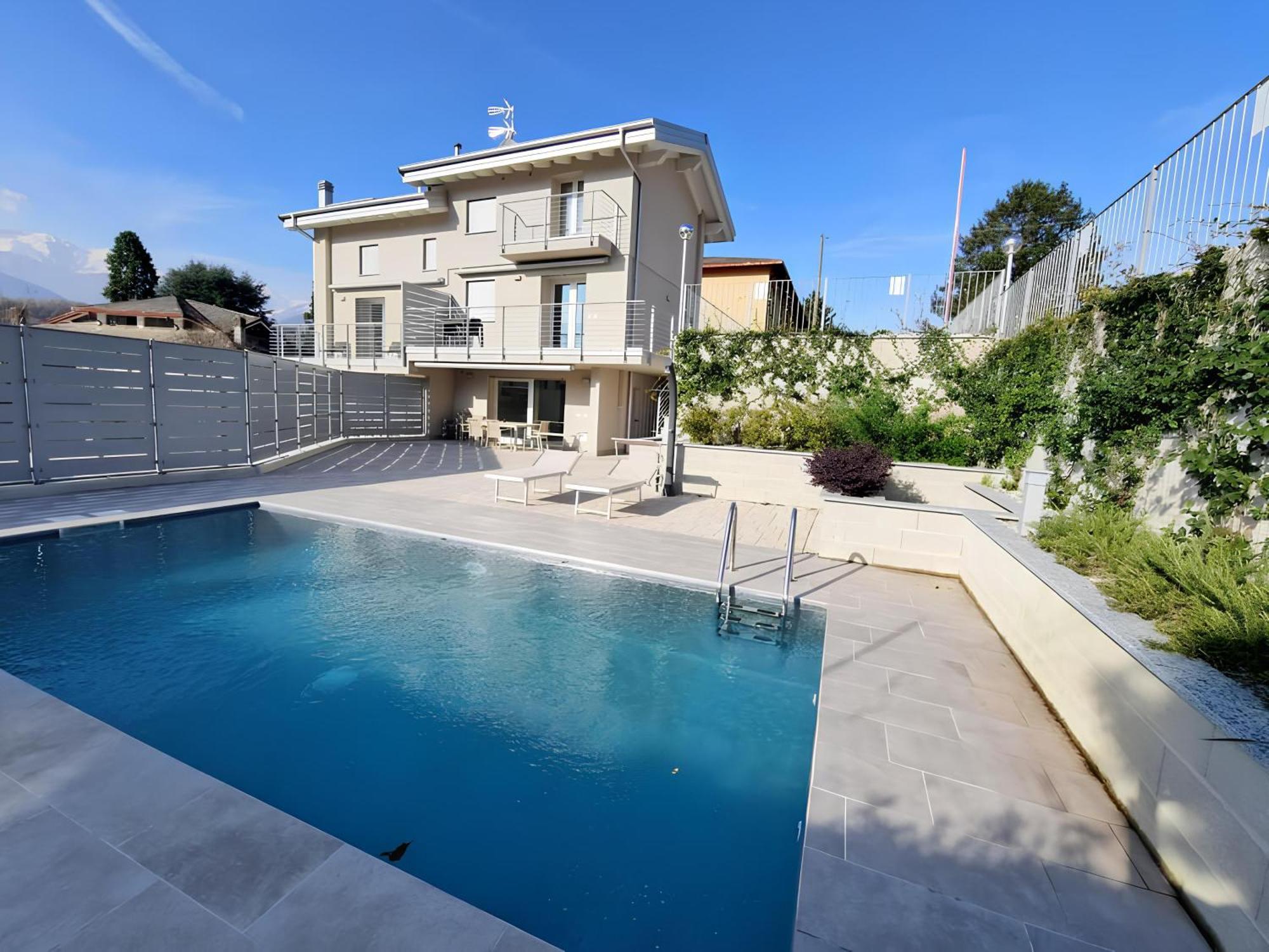 Villa Claudia With Private Pool Colico Exterior photo